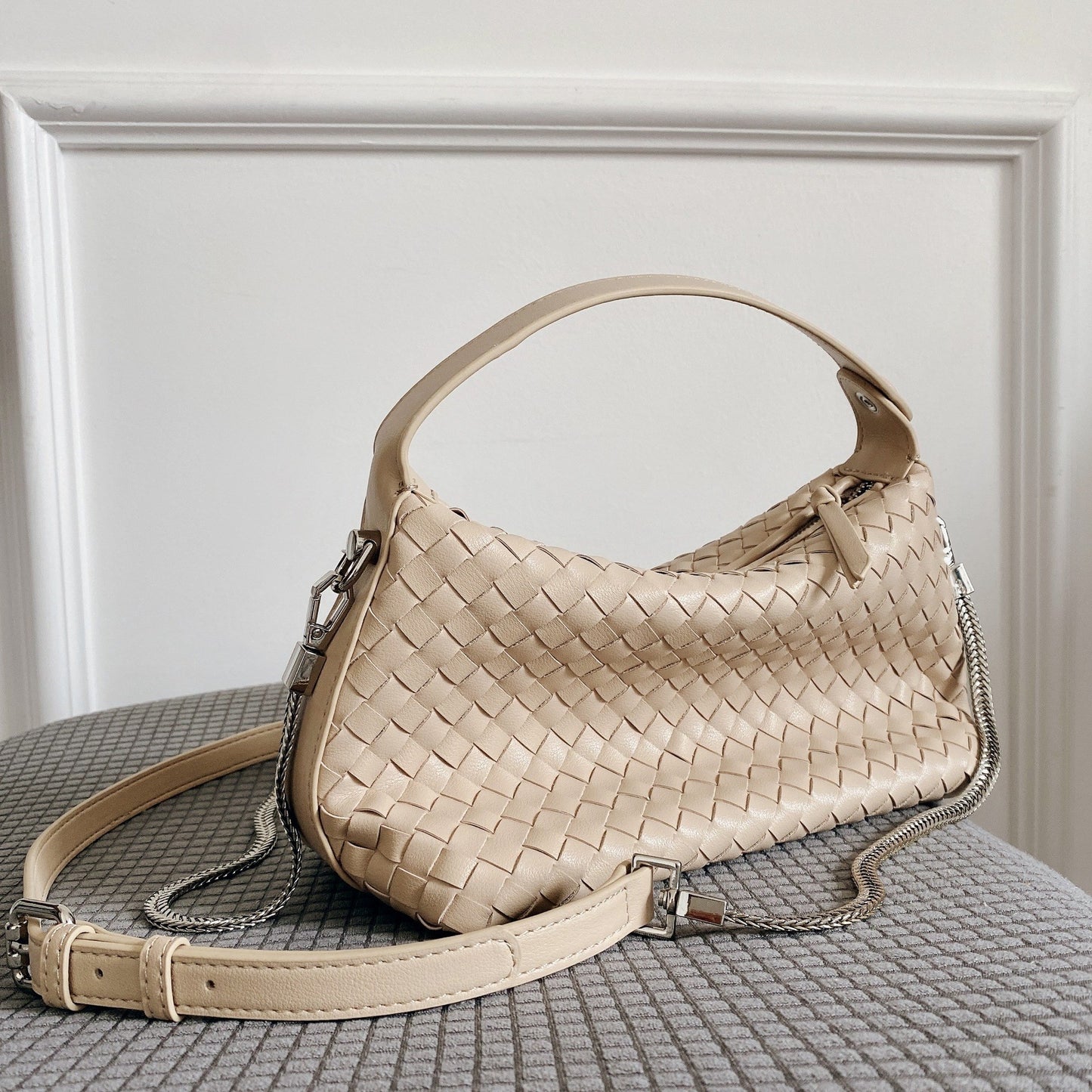 Hand-woven Genuine Leather Small Bag